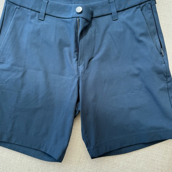 Lululemon Commission Shorts Classic 7” Mens Size 30 Navy Blue - Picture 1 of 4